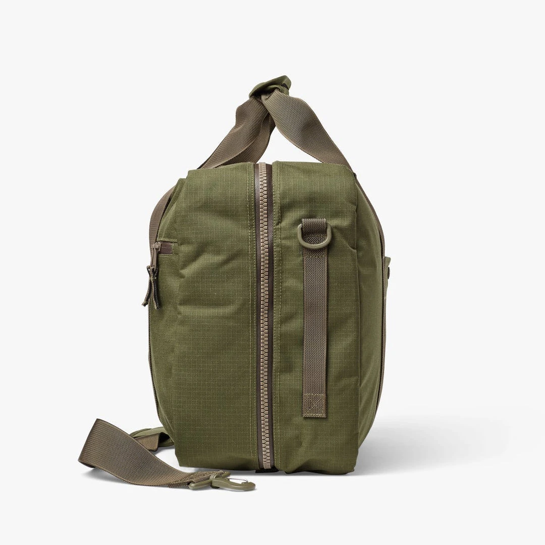 Filson Ripstop Nylon Pullman 4 Filson Ripstop Nylon Pullman