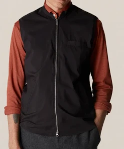 Off The Water Eton Wind Vest In Black